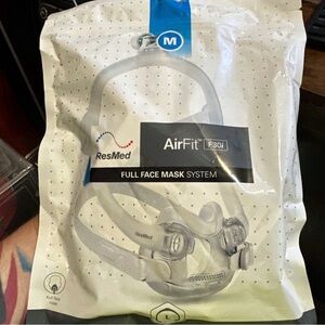 ResMed AirFit F30i Mask with Clear and White Design